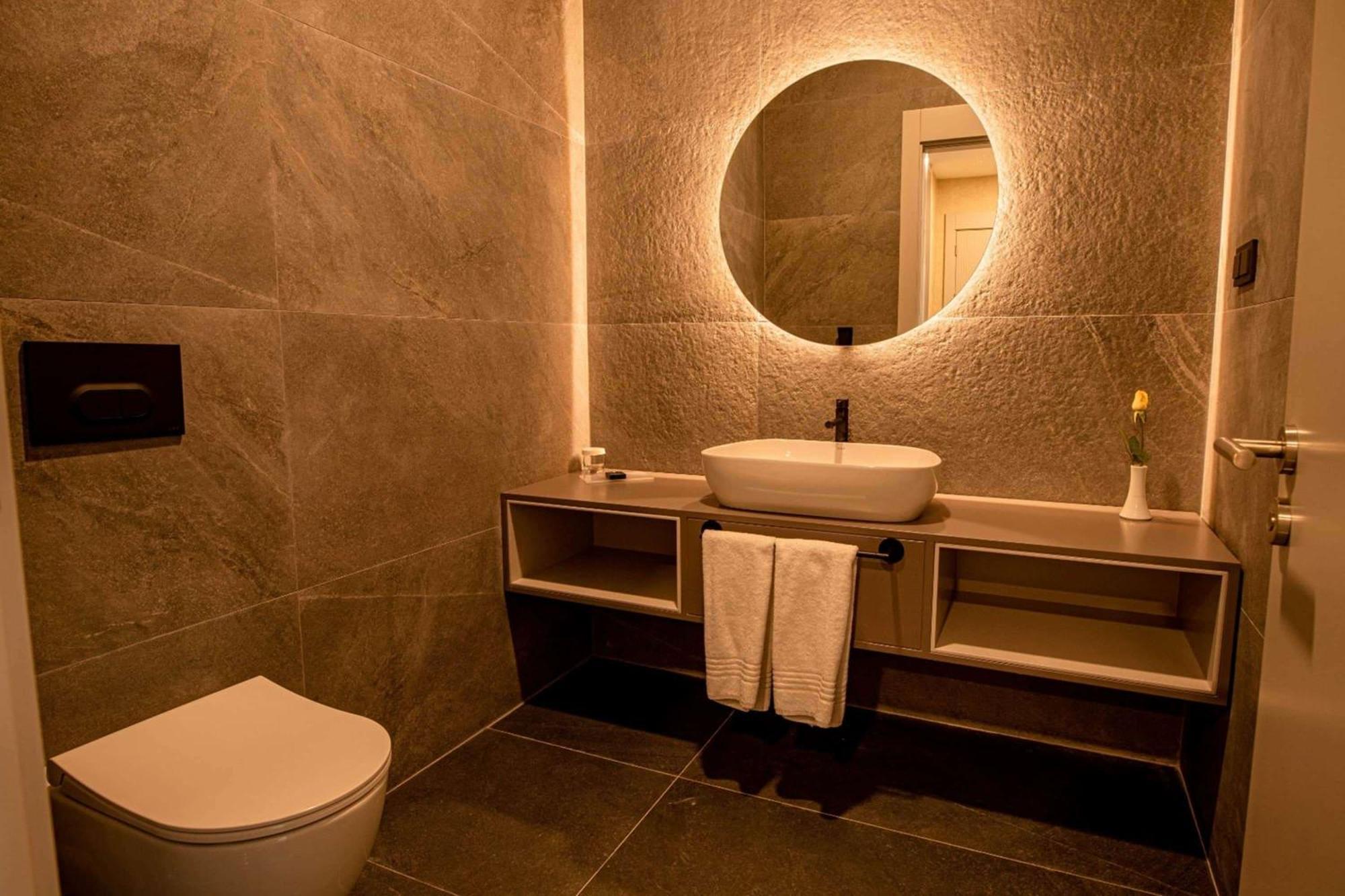 Ramada By Wyndham Diyarbakir Hotell Exteriör bild