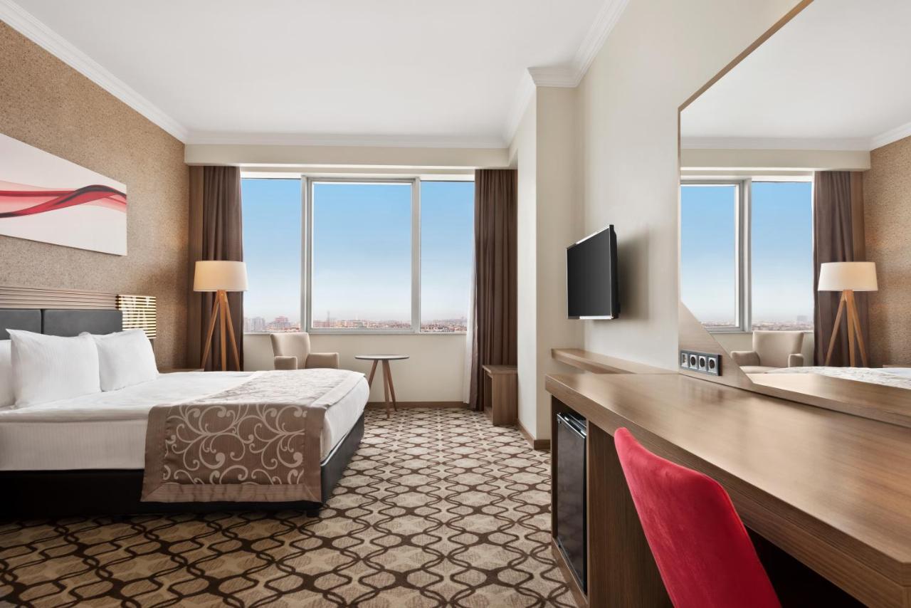Ramada By Wyndham Diyarbakir Hotell Exteriör bild